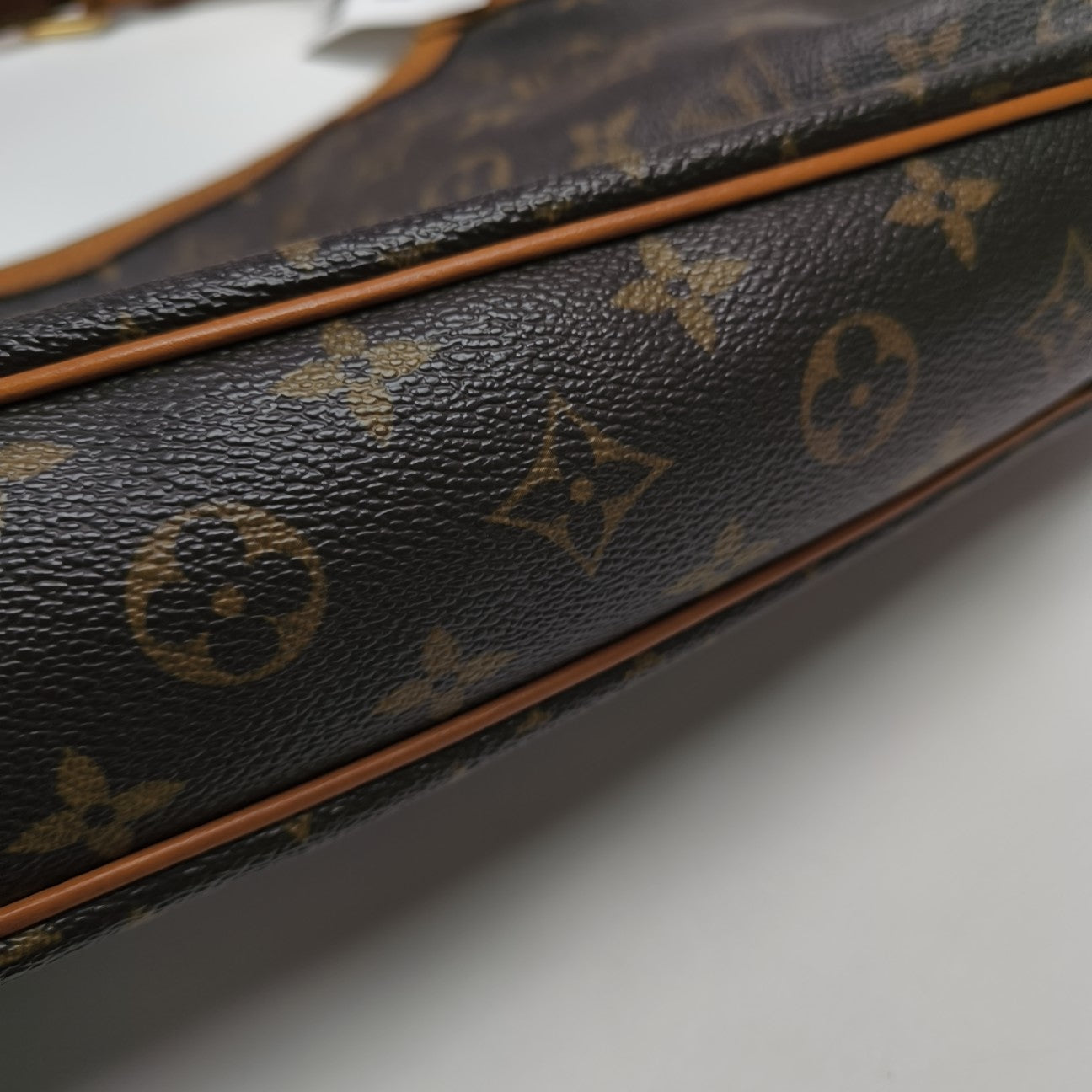 VINTAGE THAMES GM Monogram Coated Canvas Brown