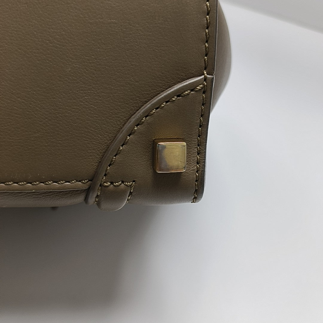 LUGGAGE Calfskin Brown