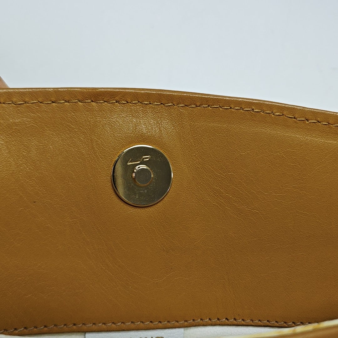 MACADAM CLUTCHES Calfskin White