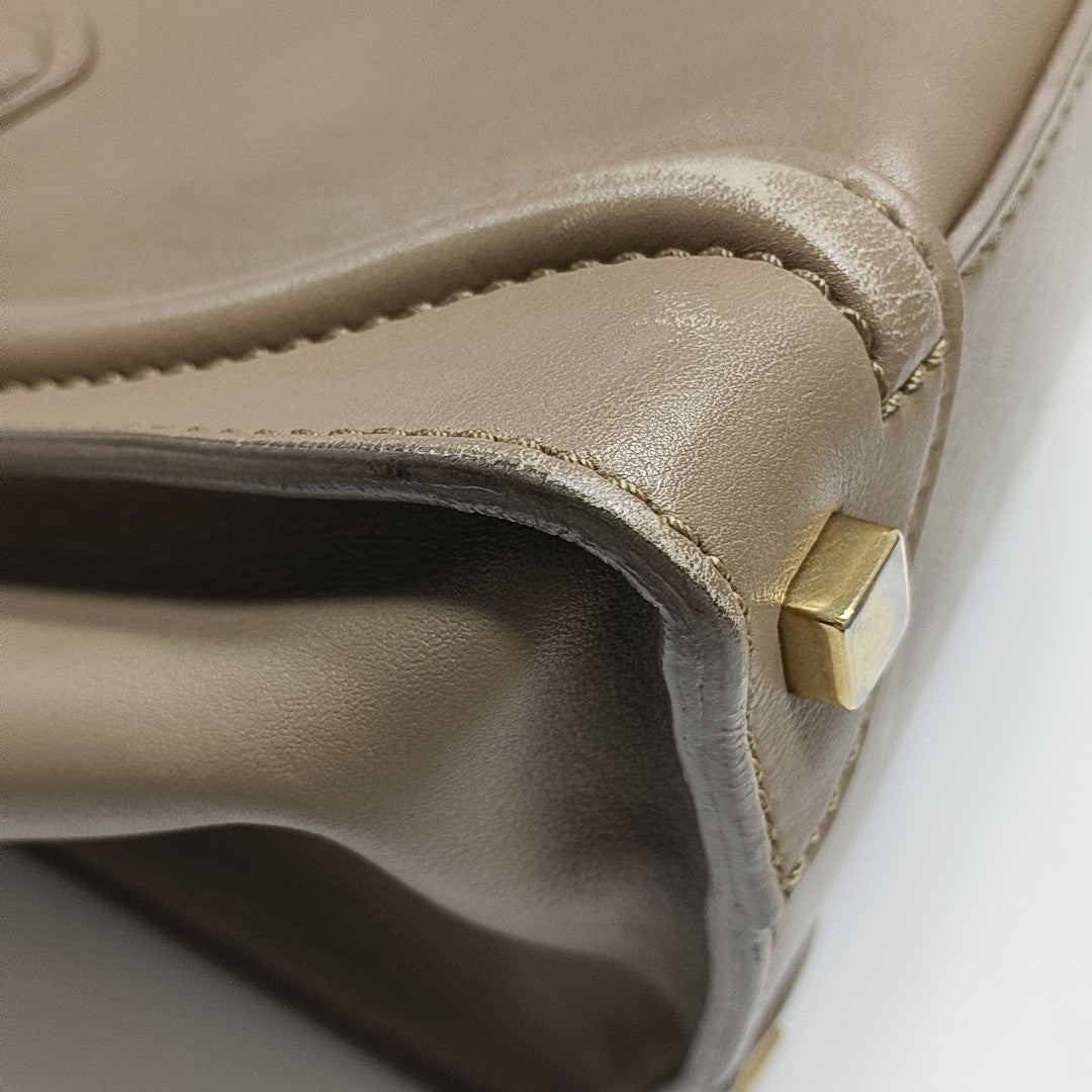LUGGAGE Calfskin Brown