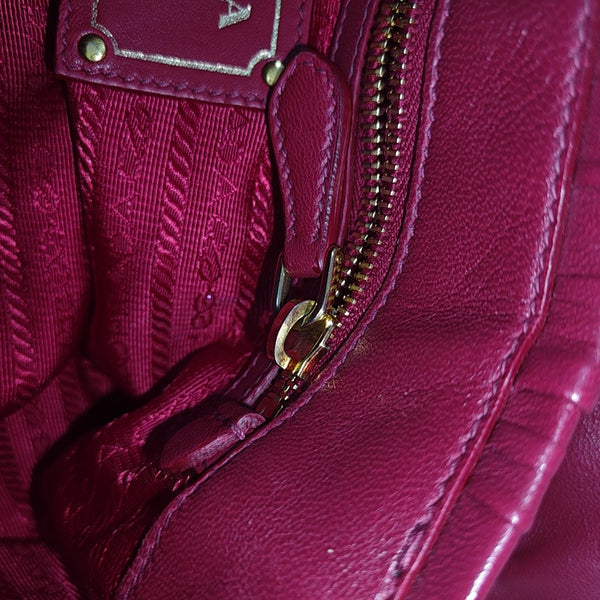 Quilted Lambskin Shoulder Bag Red