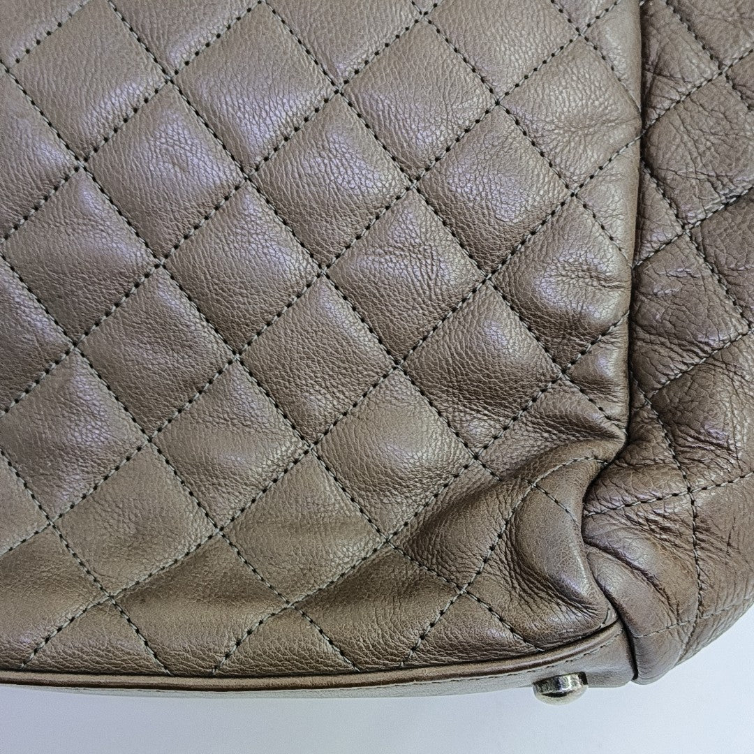 LUXURY LINE Quilted Calfskin Gray