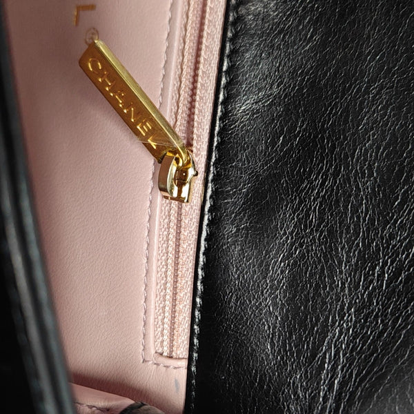 Quilted Calfskin Shoulder Bag Black