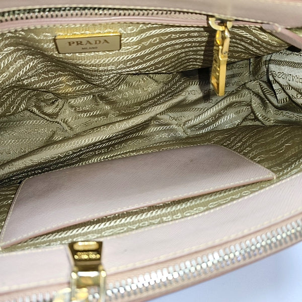 Galleria Medium Saffiano Calfskin Pink