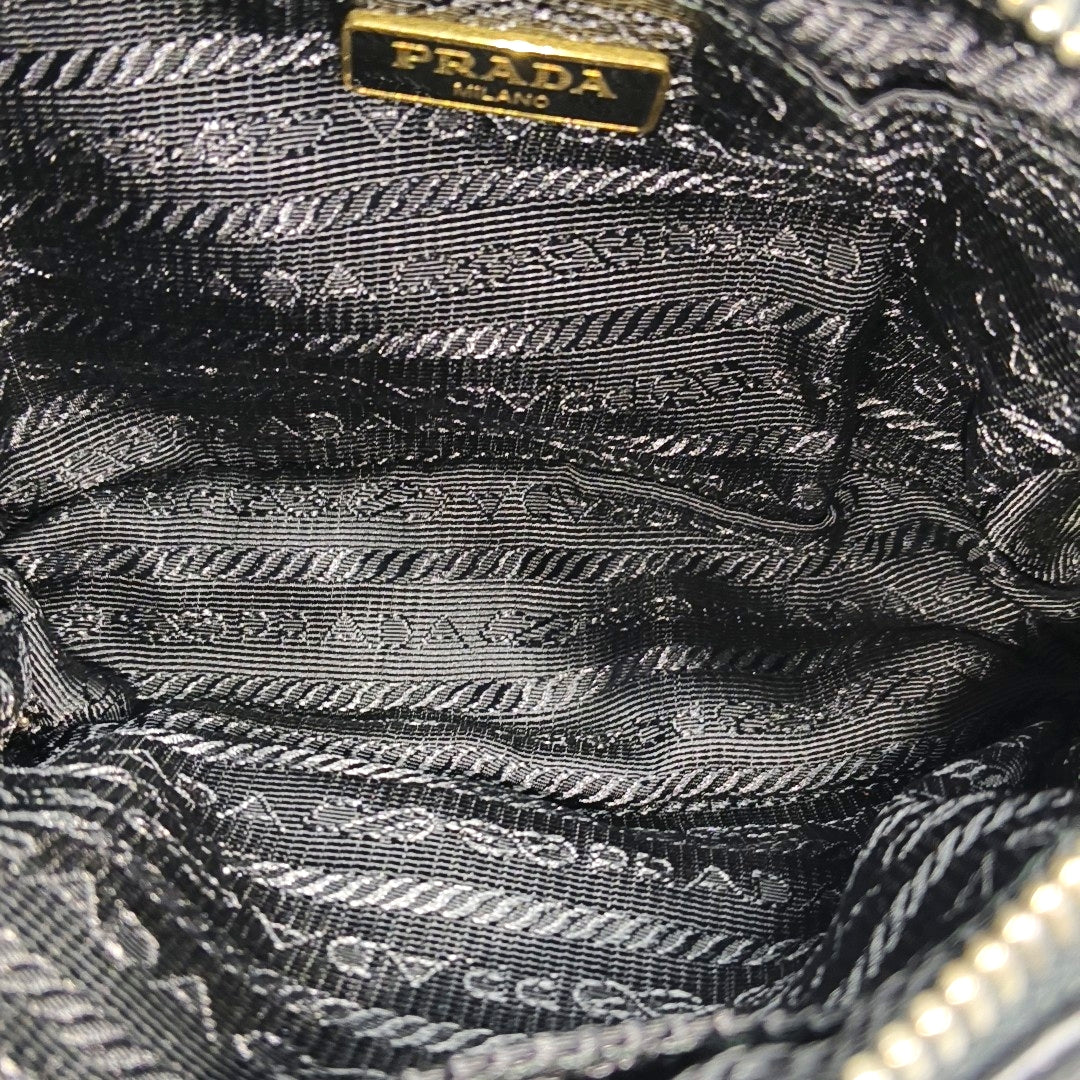 Quilted Lambskin Shoulder Bag Black
