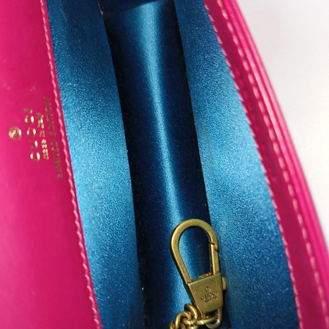 Authenticated pre-owned  GG Marmont Velvet Pink - Shoulder Bag at Looply
