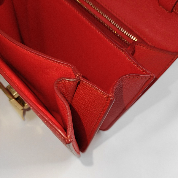 Authenticated pre-owned  CLASSIC BOX Mini Calfskin Red - Shoulder Bag at Looply