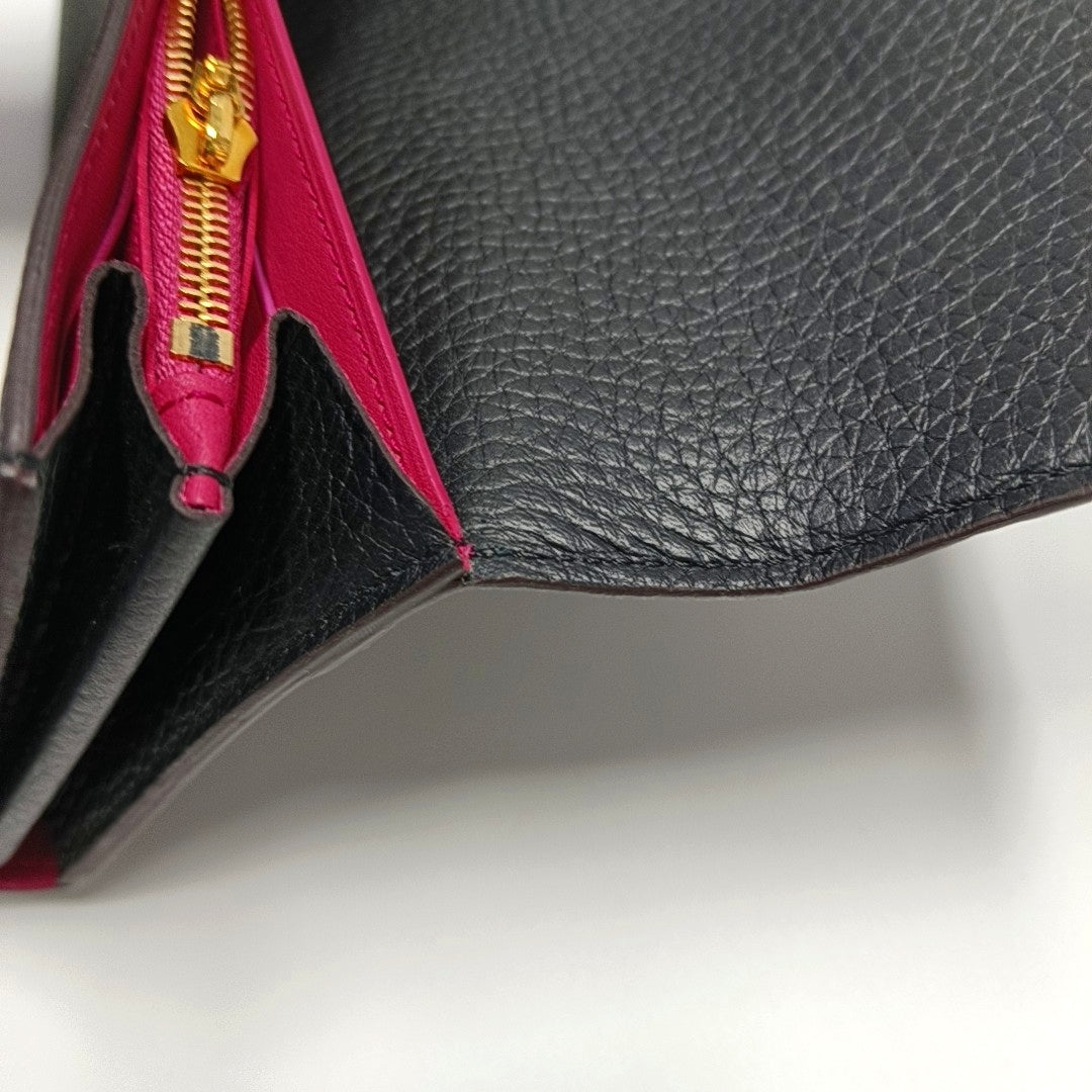 Authenticated pre-owned  Capucines Monogram Calfskin Black Wallet - Wallet at Looply
