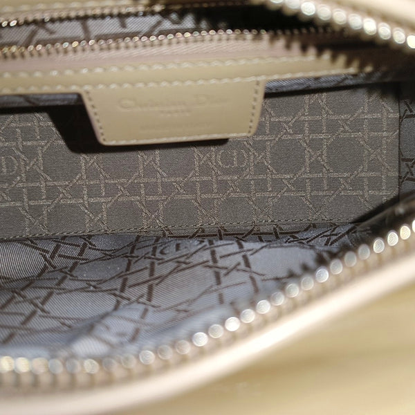 Authenticated pre-owned  Lady Dior Medium Cannage Patent Leather Yellow - Shoulder Bag at Looply