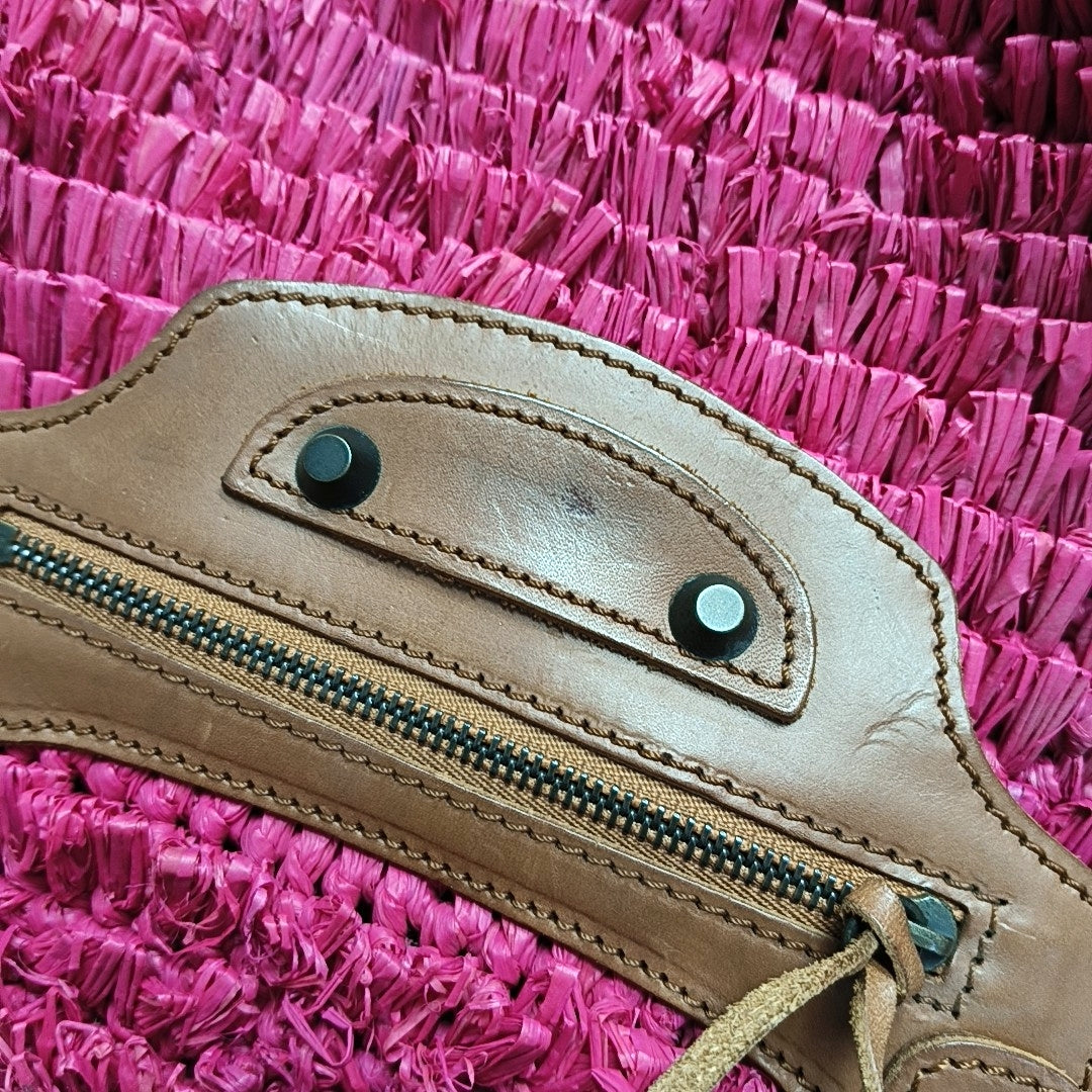 Authenticated pre-owned  Classic City Special Material Pink - Top Handle Bag at Looply