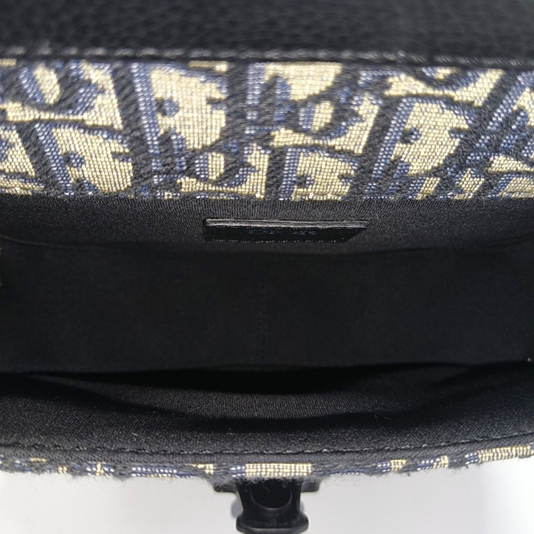 Gallop Oblique Canvas Black