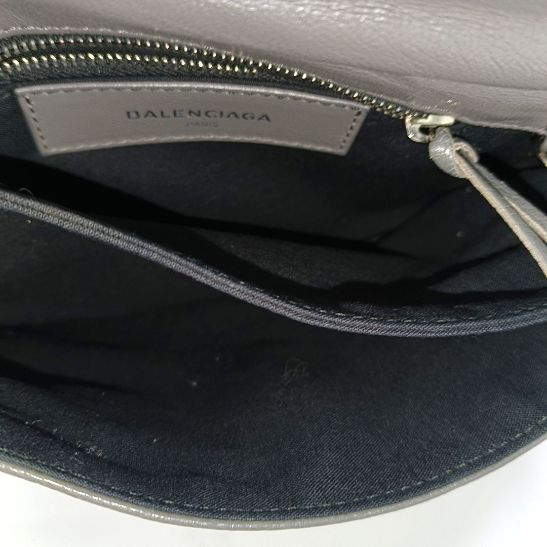 Authenticated pre-owned  Classic Metallic Edge City Lambskin Gray - Shoulder Bag at Looply
