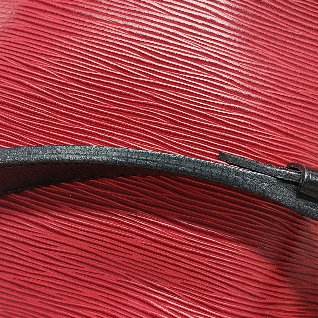 Authenticated pre-owned  Néonoé PM Epi Red - Shoulder Bag at Looply