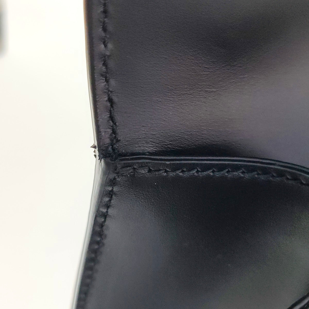 Authenticated pre-owned  Padlock Small Monogram Calfskin Black - Shoulder Bag at Looply