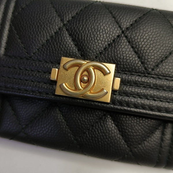 Authenticated pre-owned  Boy Chanel Quilted Grained Calfskin Black Card Holder - Card Holder at Looply