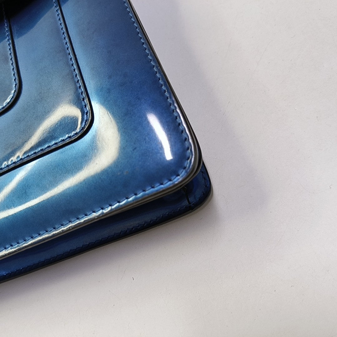 SERPENTI FOREVER Medium Calfskin Blue
