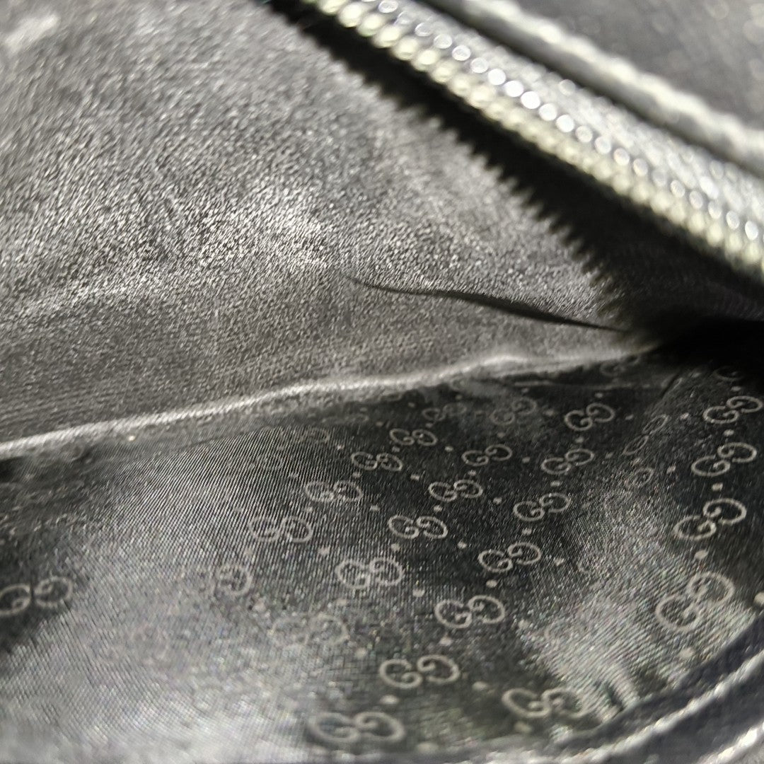 Monogram Canvas Black