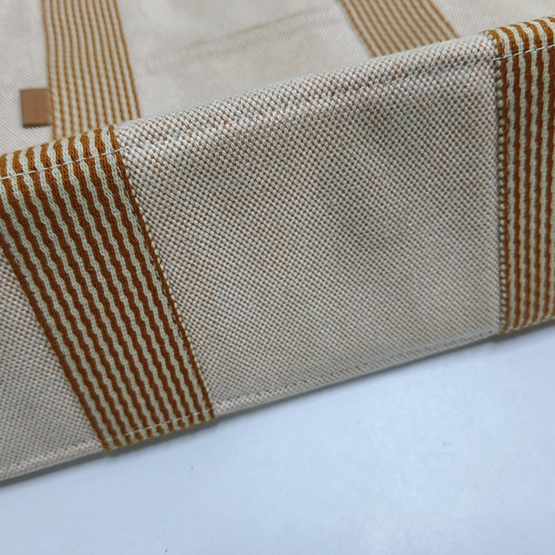 Her Line Medium Canvas Multicolor