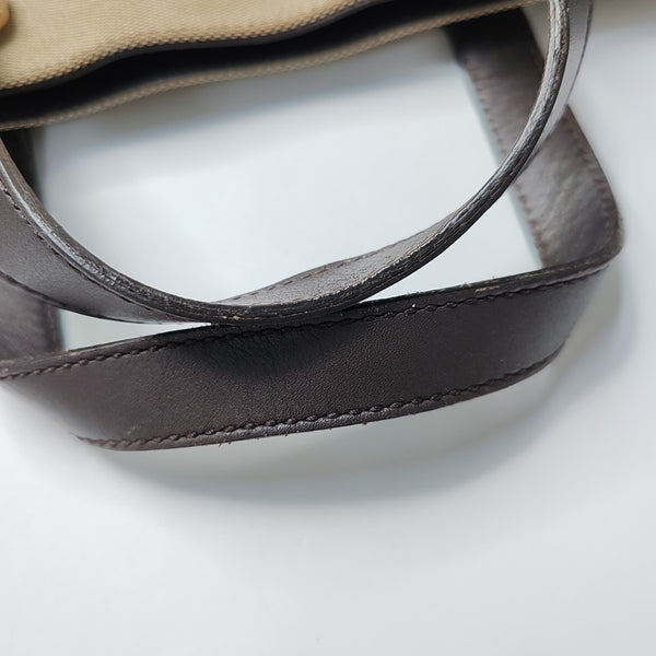 Canvas Brown