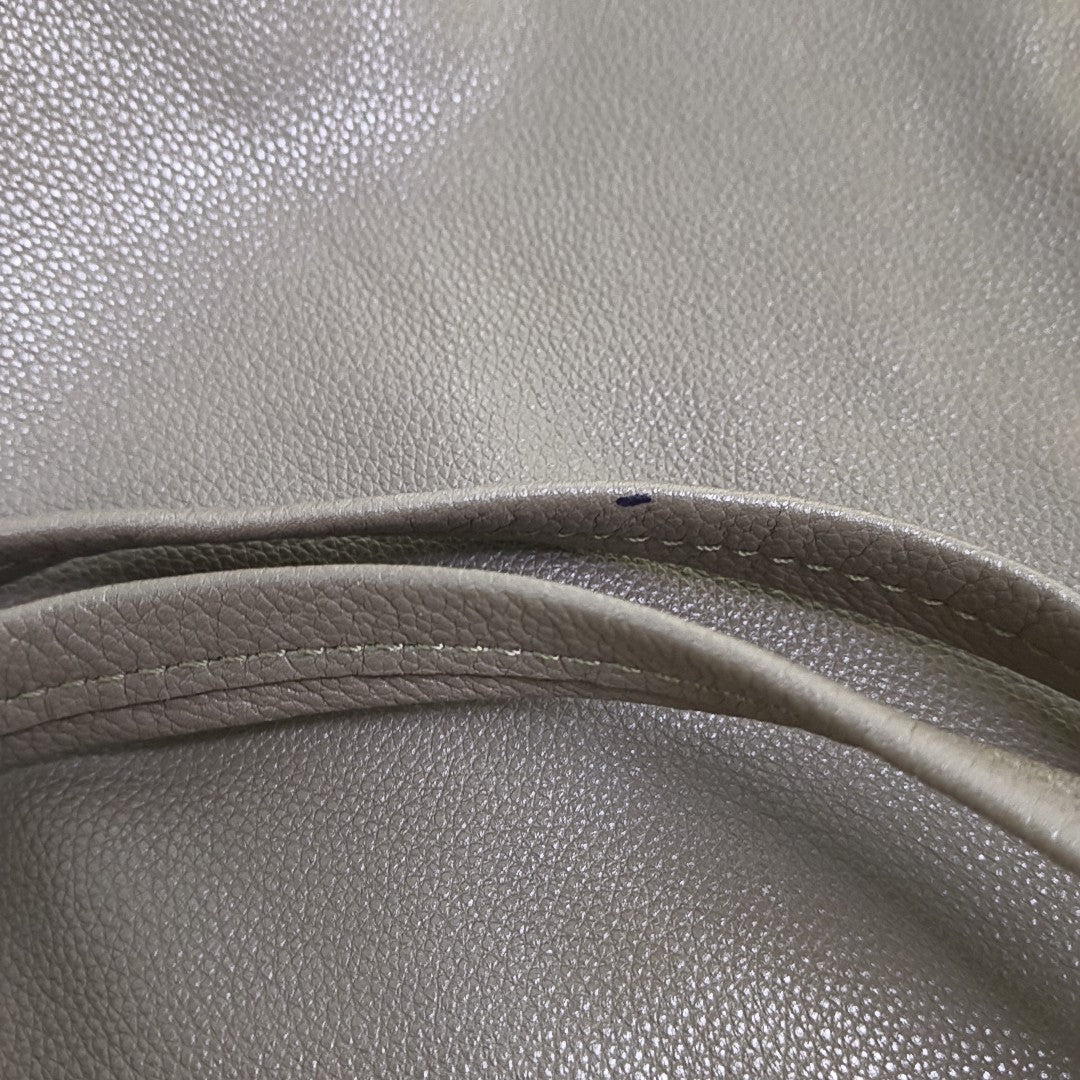 CABAS PHANTOM Small Calfskin Gray