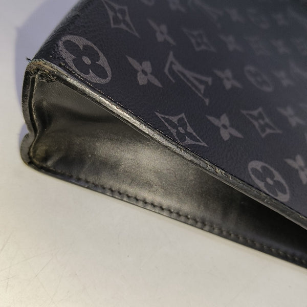 Pochette Voyag MM Monogram Coated Canvas Black