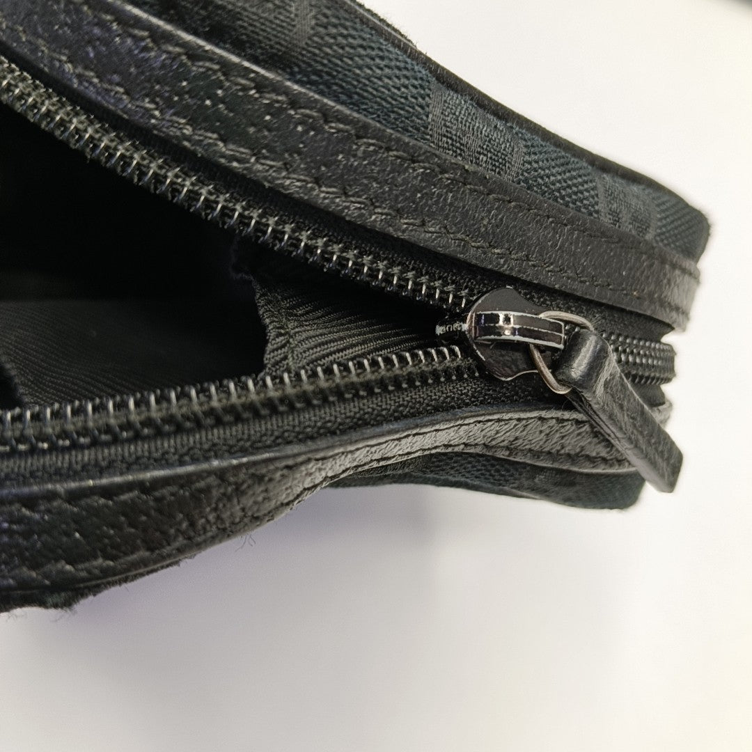 Monogram Canvas Black