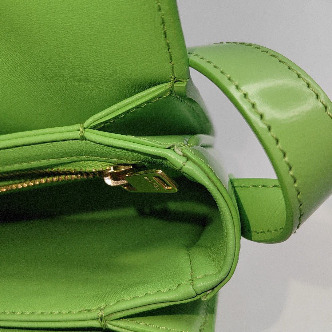 TRIOMPHE Small Quilted Calfskin Green