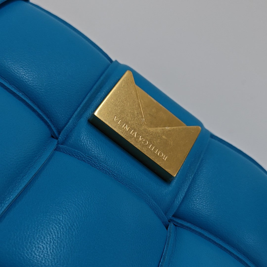 Cassette Lambskin Blue