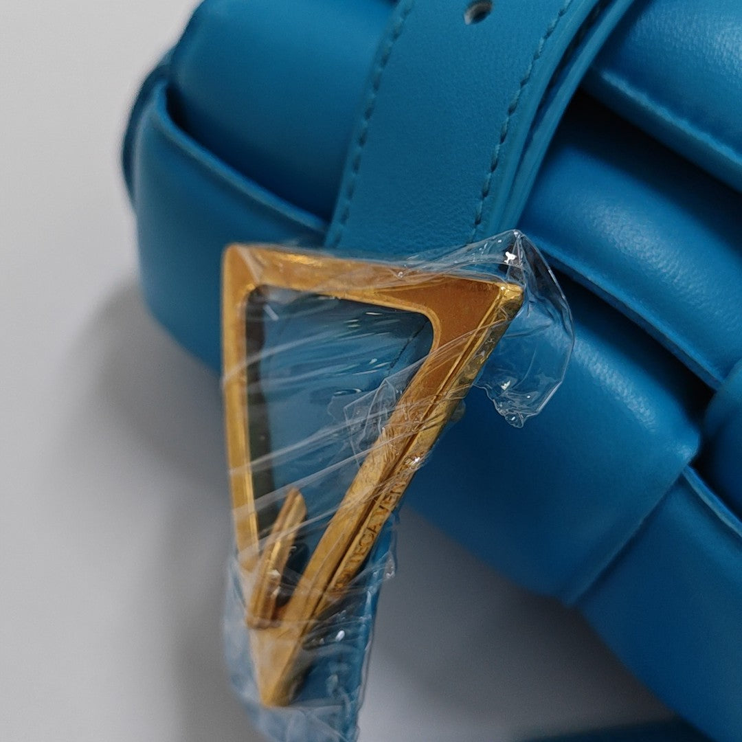 Cassette Lambskin Blue