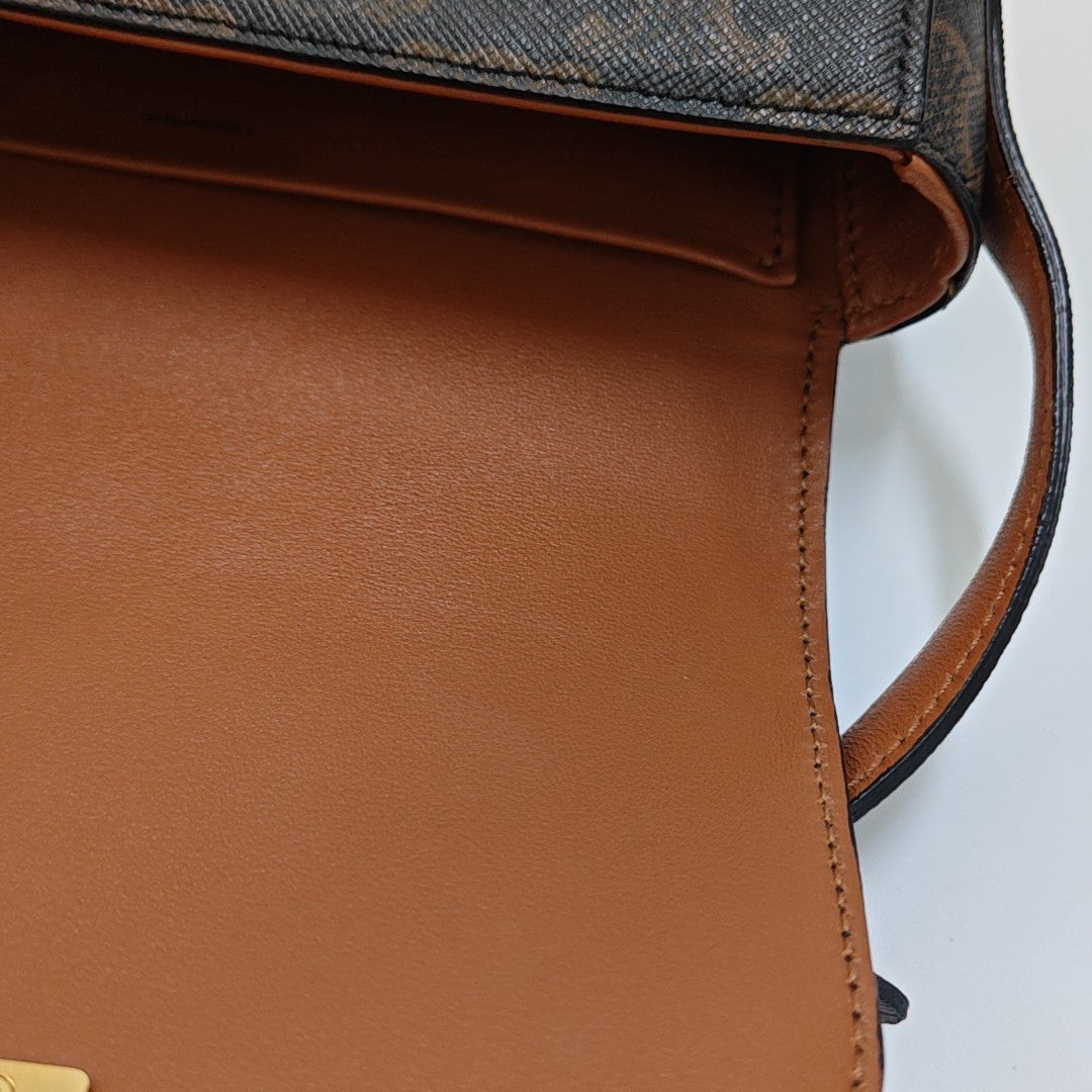 TRIOMPHE Nano Coated Canvas Brown