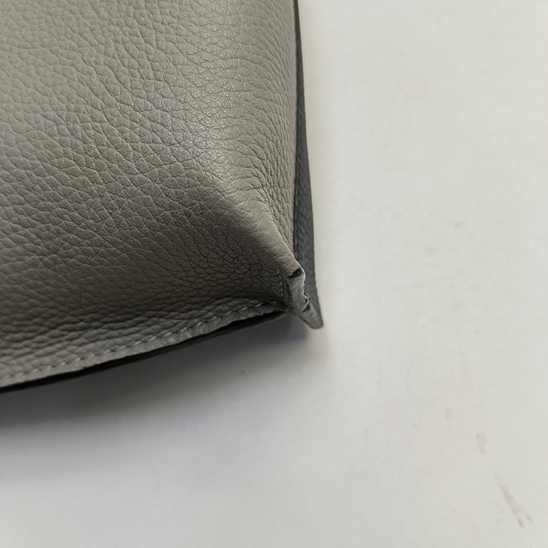 T Pouch Calfskin Gray