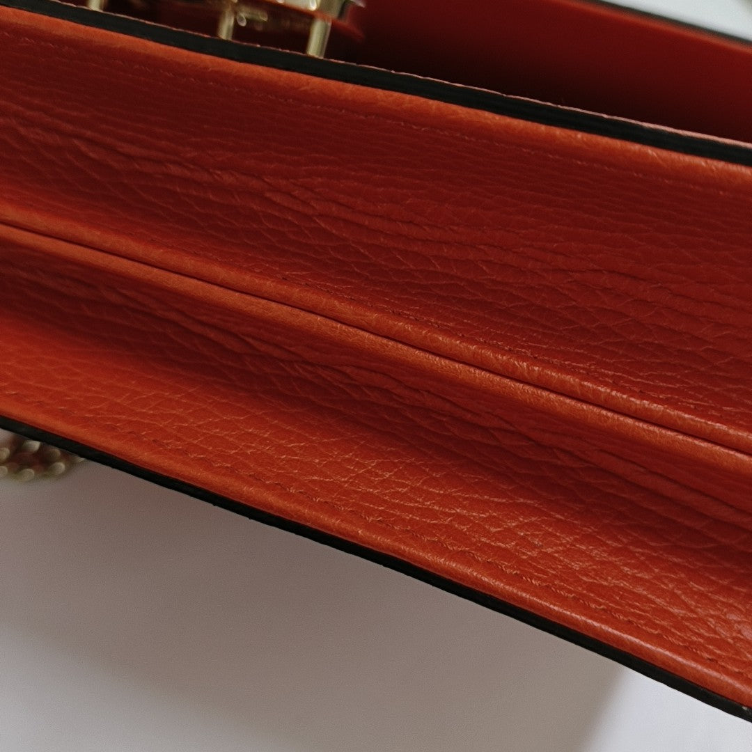 Authenticated pre-owned  Interlocking G Large Calfskin Orange - Crossbody Bag at Looply