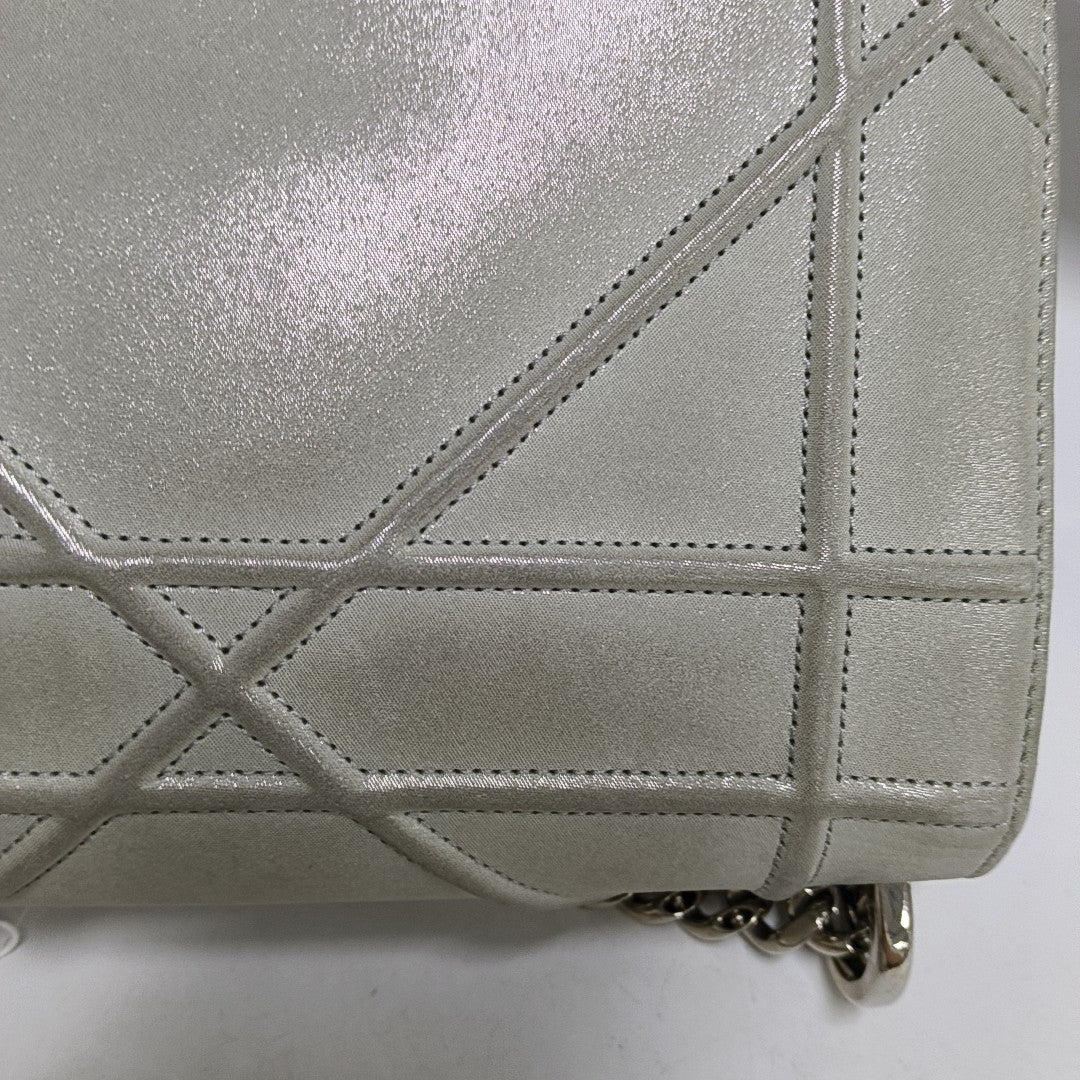 Diorama Small Cannage Calfskin Silver