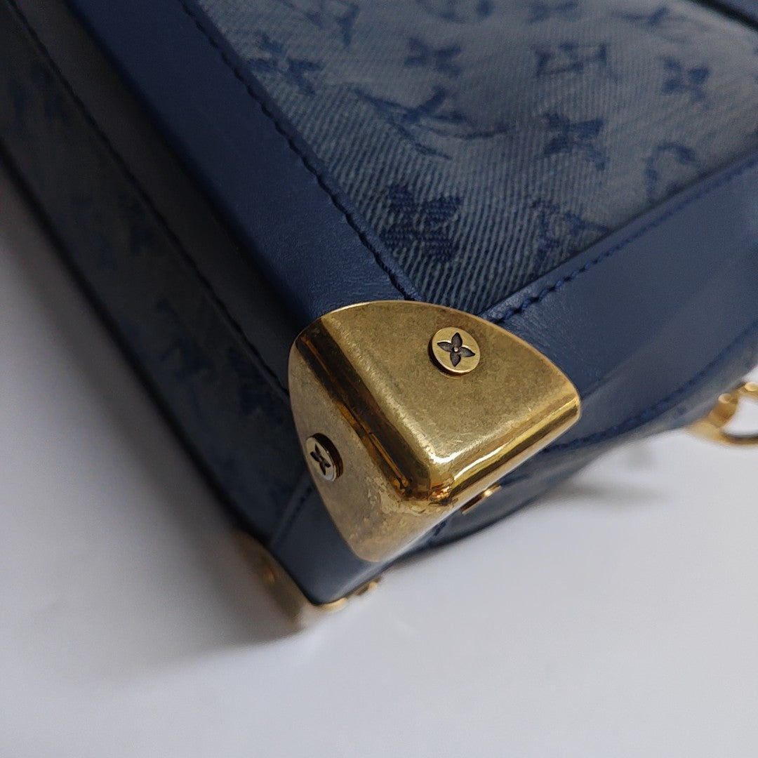 SOFT TRUNK Monogram Denim Blue