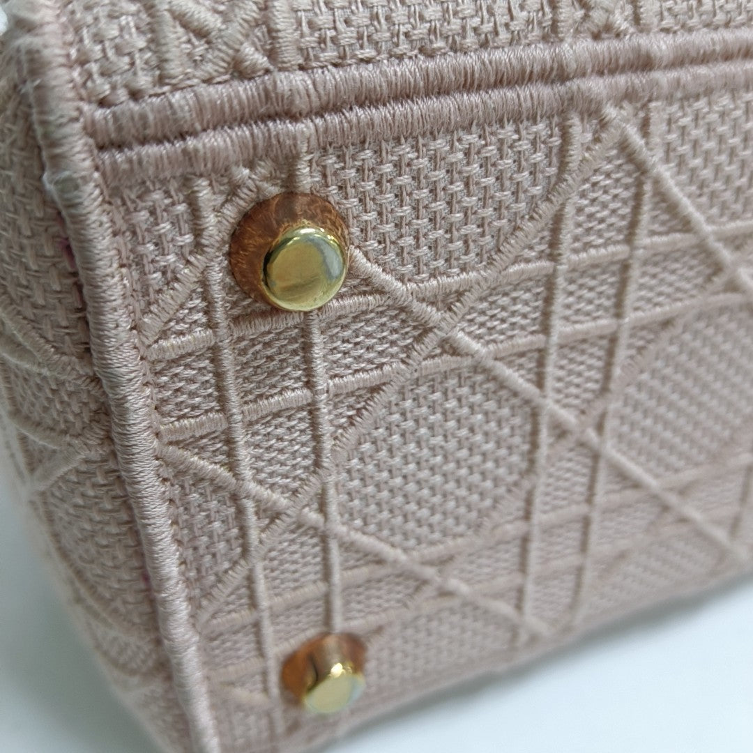 Lady D-Lite Medium Cannage Canvas Pink