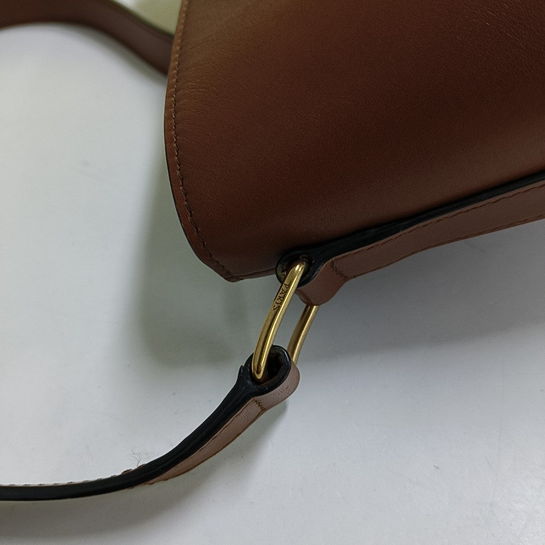 TRIOMPHE Small Calfskin Brown