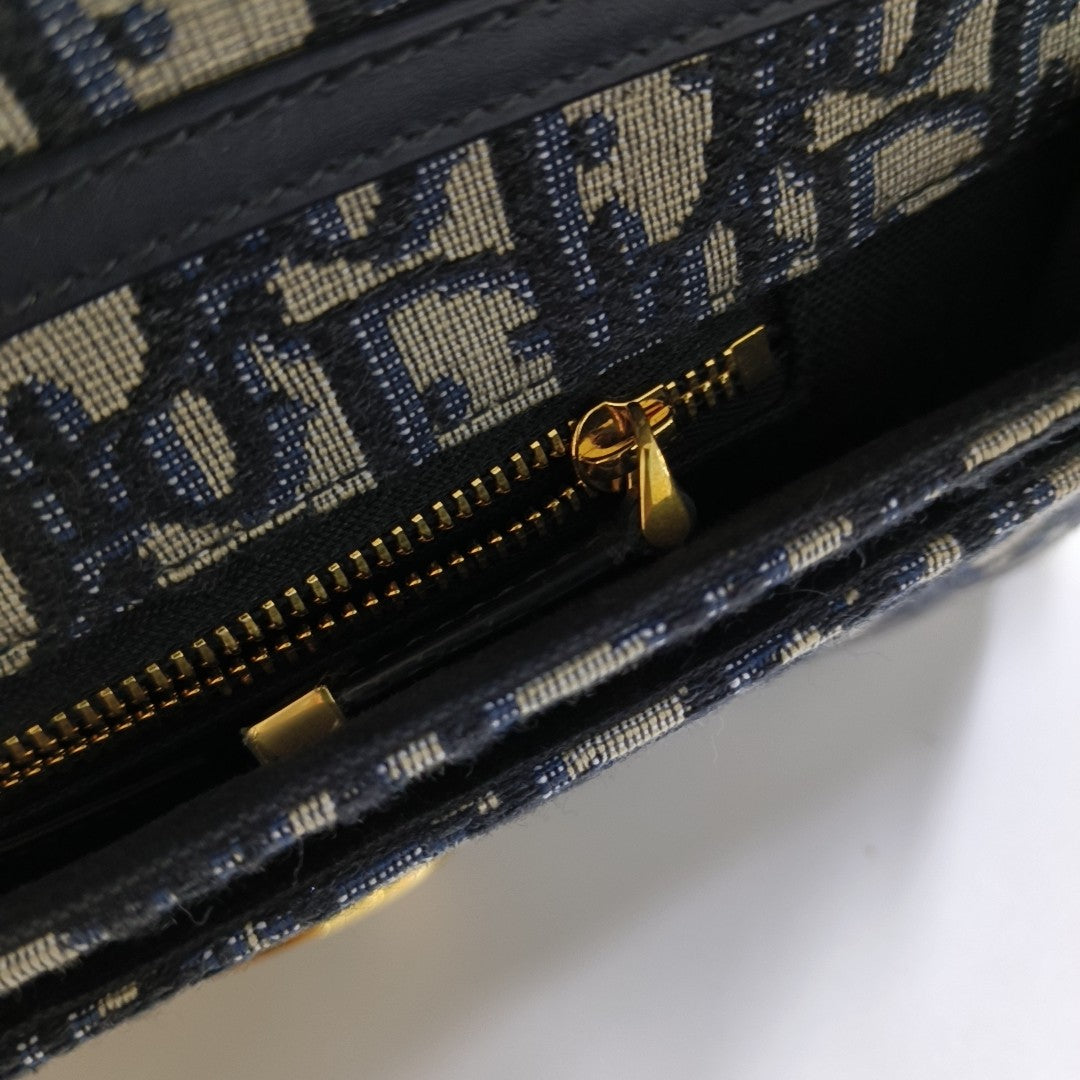 30 Montaigne Oblique Canvas Blue