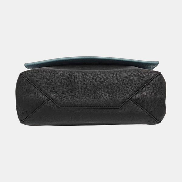 Authenticated pre-owned  Lockme Calfskin Blue - Crossbody Bag at Looply