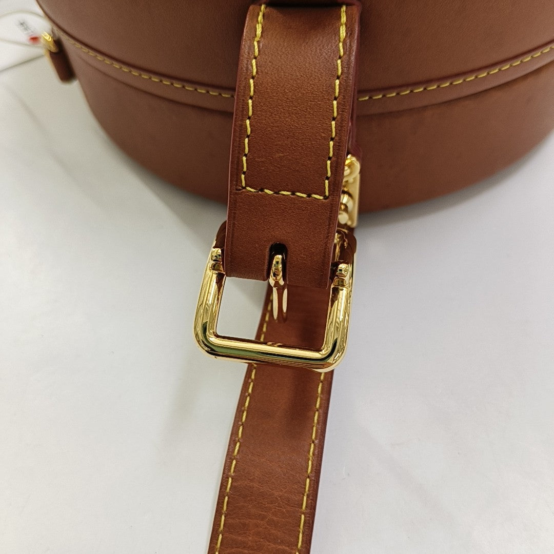 BOITE CHAPEAU PM Calfskin Brown