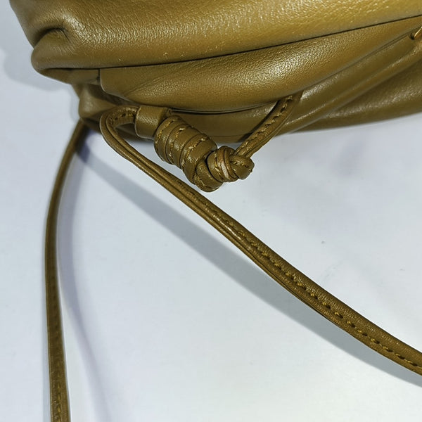 The Pouch Mini Calfskin Brown