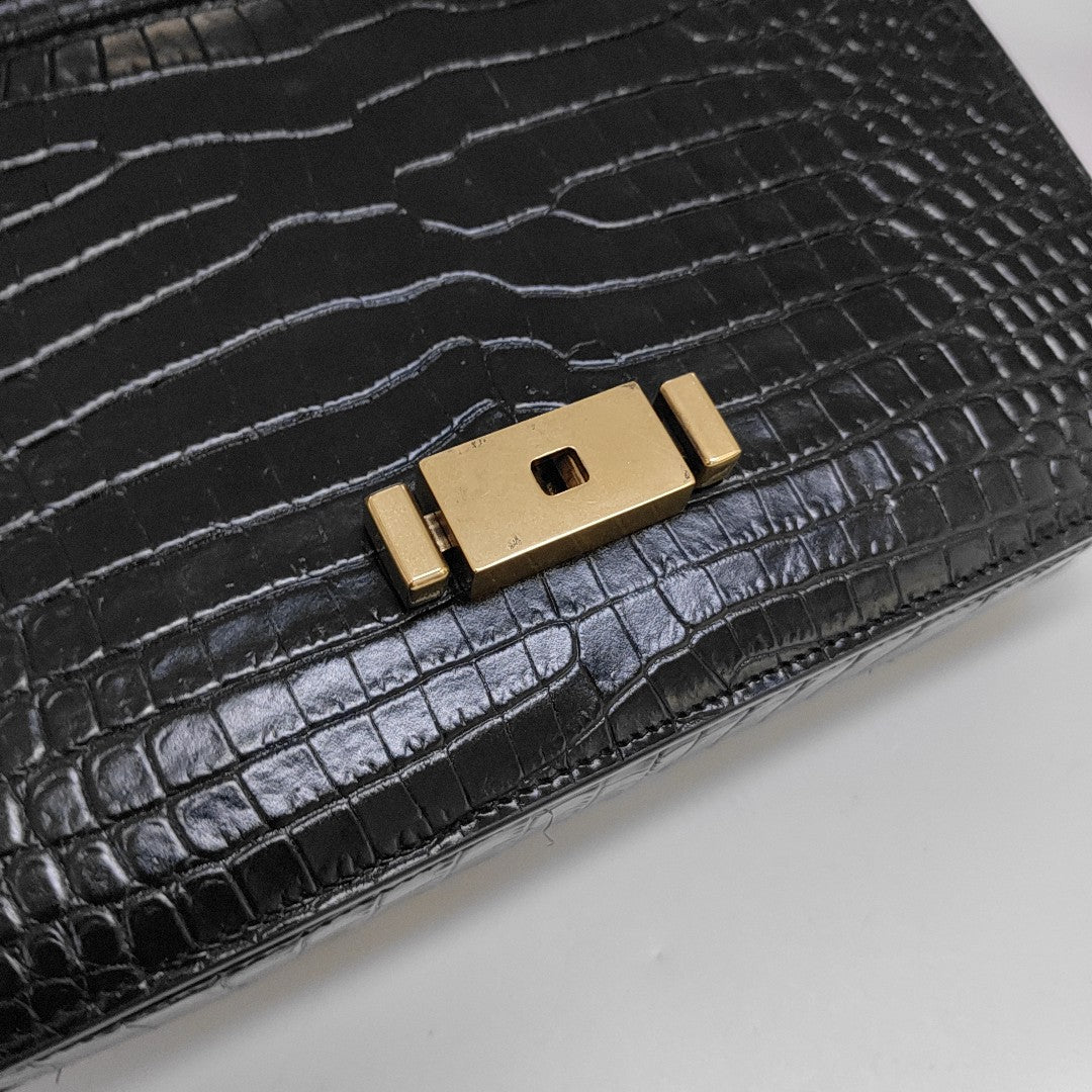 BELLECHASSE Calfskin Black