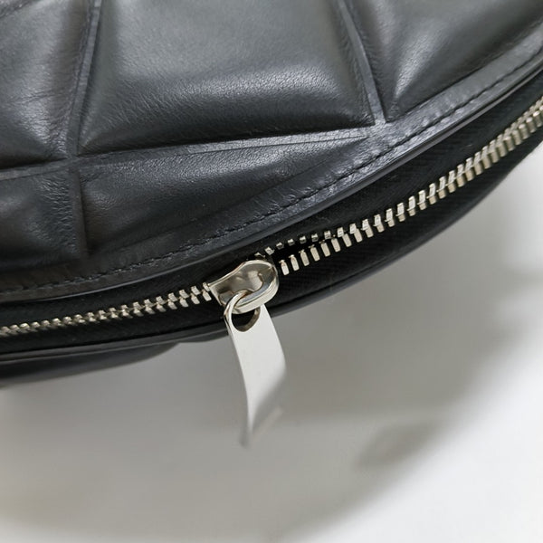 BV Swoop Medium Calfskin Black