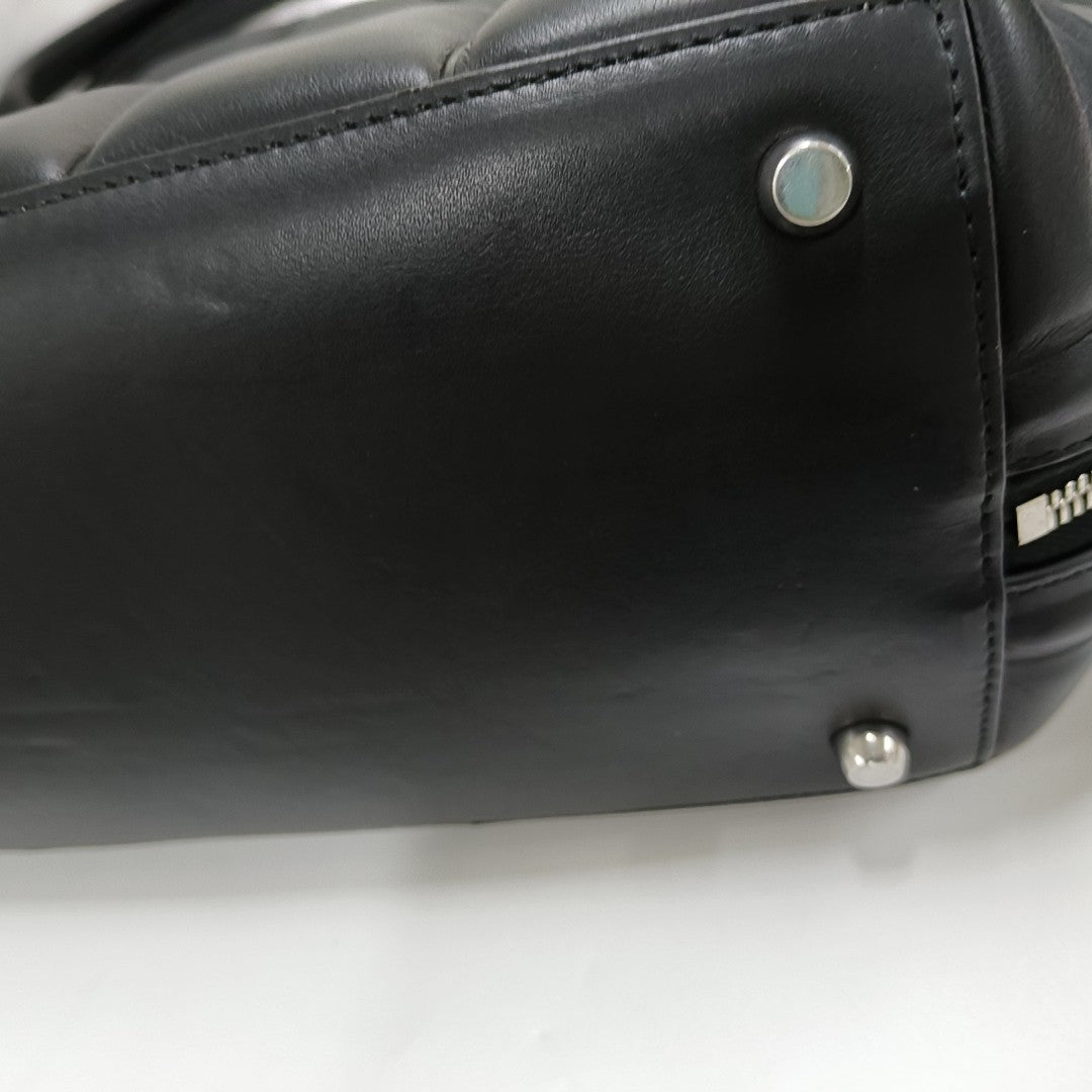 BV Swoop Medium Calfskin Black