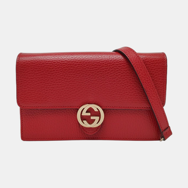 Authenticated pre-owned  Interlocking G Calfskin Red - Handbags at Looply