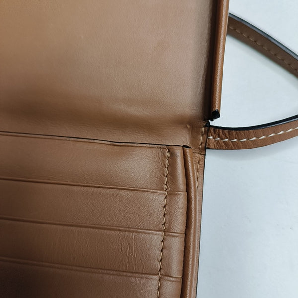 Heel Small Calfskin Brown