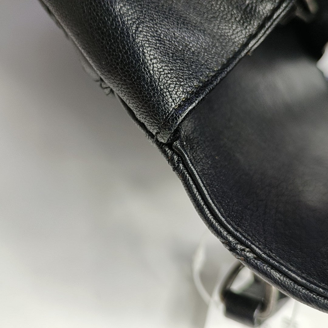 COLLEGE Medium Quilted Calfskin Black