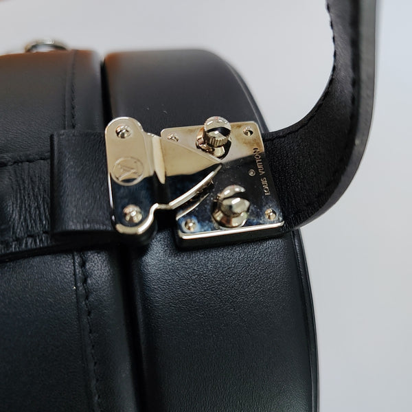 BOITE CHAPEAU PM Calfskin Black