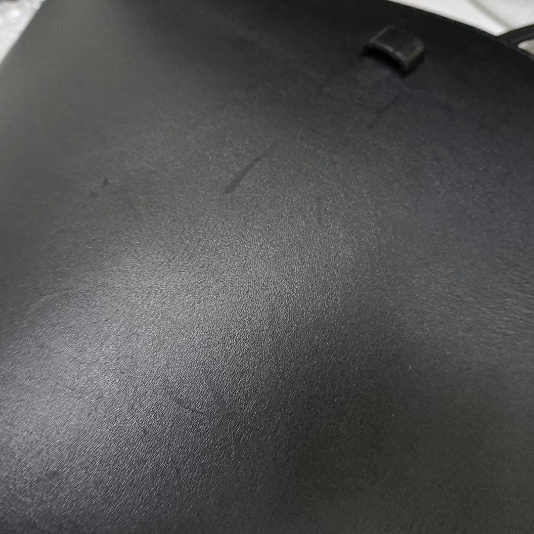 The Bucket Calfskin Black