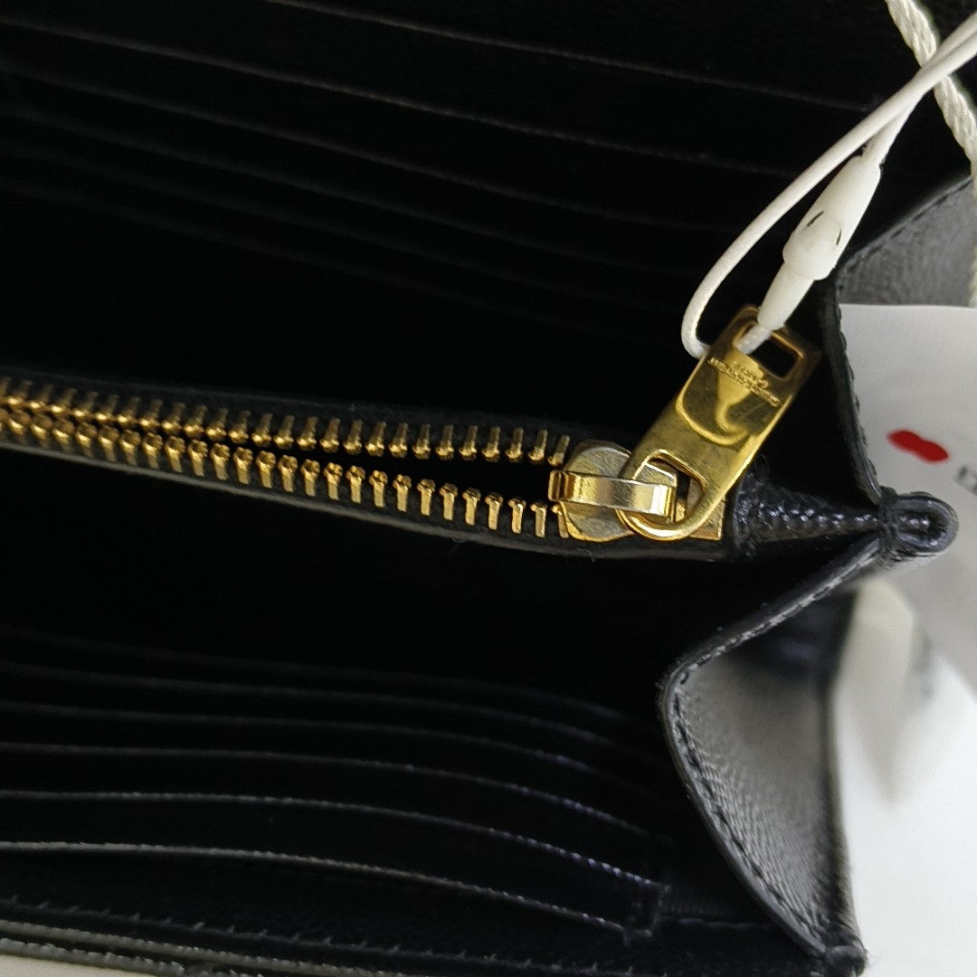 MONOGRAM Medium Quilted Calfskin Black