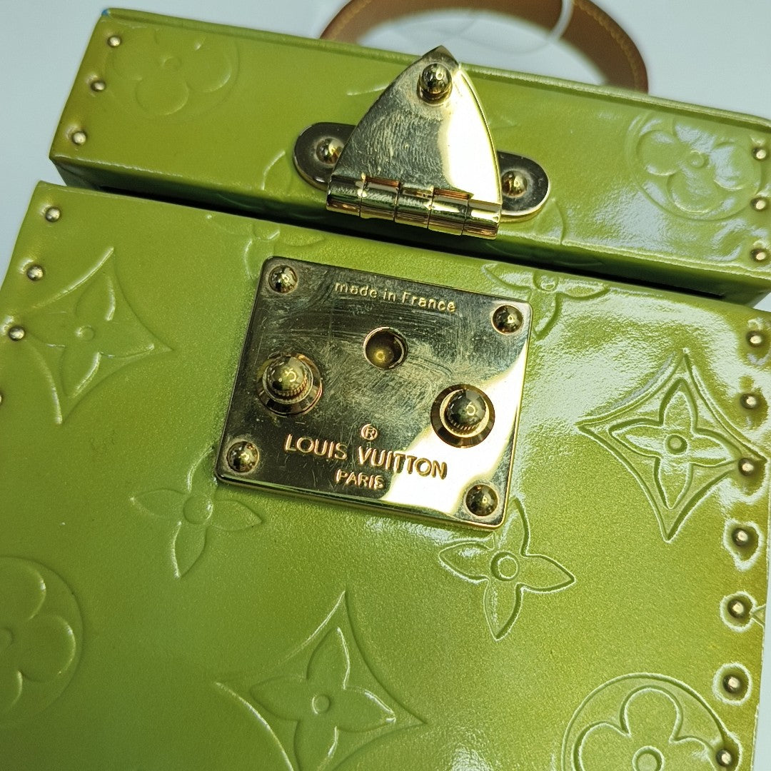BLEECKER BOX Patent Leather Green